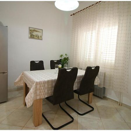 Apartments And Rooms Mirja-Parking Primošten Екстериор снимка